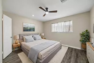 197 W Tri Oaks Ln, Houston, TX 77043 - Photo 6