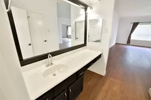 486 S Wilcrest Dr, Houston, TX 77042 - Photo 14