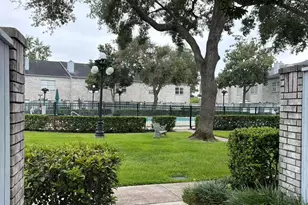 486 S Wilcrest Dr, Houston, TX 77042 - Photo 22