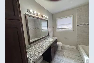 1729 1st Avenue N, Texas City, TX 77590 - Photo 6