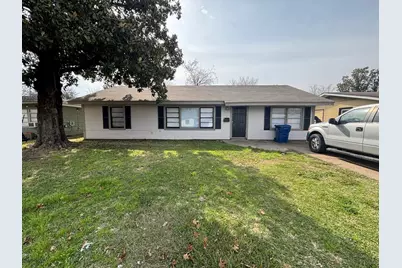 1729 1st Avenue N, Texas City, TX 77590 - Photo 1