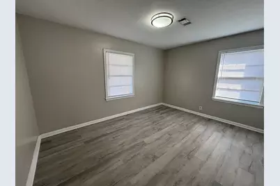 1729 1st Avenue N, Texas City, TX 77590 - Photo 8