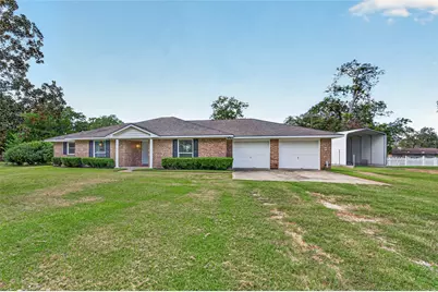 1112 Knox Lane, Wharton, TX 77488 - Photo 4