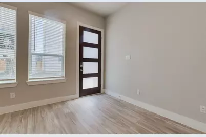 7705 Rainbow Close Lane, Houston, TX 77055 - Photo 2