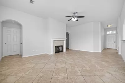 4915 Lochman Lane, Pearland, TX 77584 - Photo 6