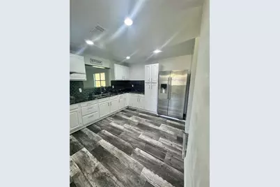 211 Johnson Street, Ames, TX 77575 - Photo 8