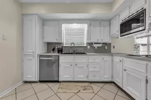8043 Zimmermann Dr, Houston, TX 77088 - Photo 28