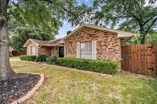 8043 Zimmermann Dr, Houston, TX 77088 - Photo 20