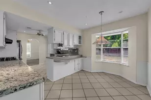 8043 Zimmermann Dr, Houston, TX 77088 - Photo 32