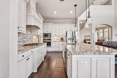 2341 Shallow Creek Lane, Friendswood, TX 77546 - Photo 10