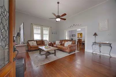 403 E 7th Street, Flatonia, TX 78941 - Photo 6