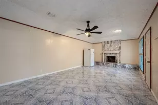 9318 Benning Dr, Houston, TX 77031 - Photo 18