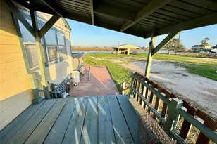 4621 County Rd 459B, Freeport, TX 77541 - Photo 20