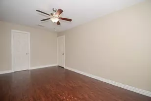 13132 Trail Hollow Dr, Houston, TX 77079 - Photo 24