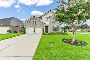 2111 Scissor Tail Rd, Pearland, TX 77581 - Photo 2