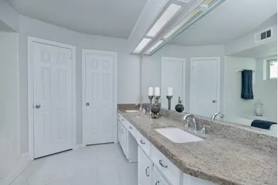 7219 Rancho Mission Drive, Houston, TX 77083 - Photo 18