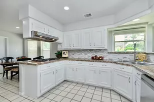 7219 Rancho Mission Dr, Houston, TX 77083 - Photo 10