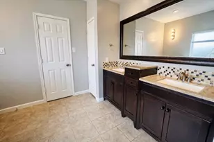14302 Ardwell Dr, Sugar Land, TX 77498 - Photo 30