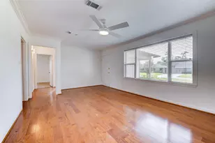 1806 Gardenia Dr, Houston, TX 77018 - Photo 4