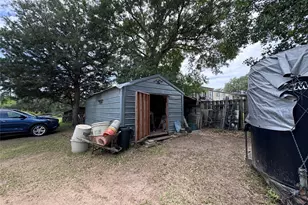 309 N Marsh Dr, Livingston, TX 77351 - Photo 16