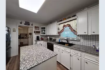 309 N Marsh Drive, Livingston, TX 77351 - Photo 6