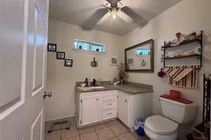 309 N Marsh Dr, Livingston, TX 77351 - Photo 12