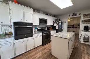309 N Marsh Dr, Livingston, TX 77351 - Photo 8