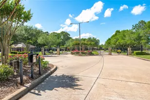 311 Oak Hollow Dr, League City, TX 77573 - Photo 32
