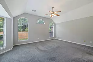 311 Oak Hollow Dr, League City, TX 77573 - Photo 18