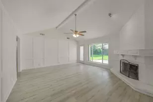 13615 Pepper Knoll Dr, Houston, TX 77065 - Photo 2
