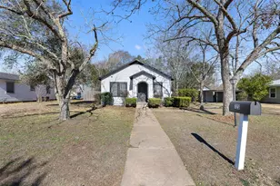 723 E Pecan St, La Grange, TX 78945 - Photo 12