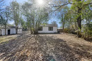 723 E Pecan St, La Grange, TX 78945 - Photo 18