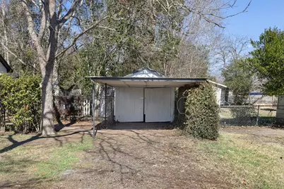 723 E Pecan Street, La Grange, TX 78945 - Photo 14