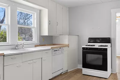 723 E Pecan Street, La Grange, TX 78945 - Photo 6