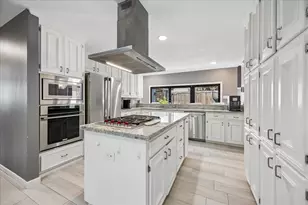 11646 Manor Park Dr, Houston, TX 77077 - Photo 10