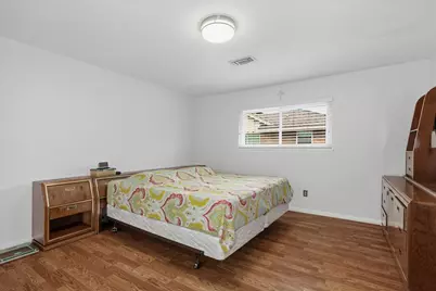 1718 Droxford Drive, Houston, TX 77008 - Photo 22