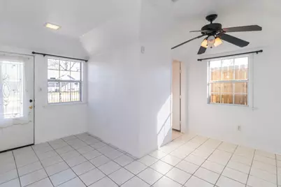 8004 Mendez Street, Houston, TX 77029 - Photo 10