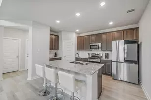 2734 Pheasant Hl Ct, Conroe, TX 77306 - Photo 4