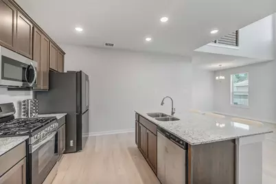 2734 Pheasant Hill Court, Conroe, TX 77306 - Photo 12