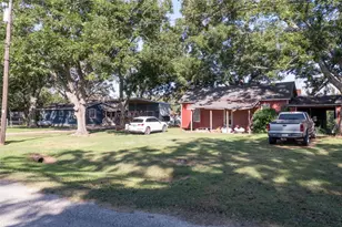 505 Pecan Valley Dr, Wharton, TX 77488 - Photo 4