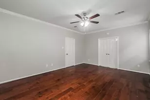 4923 Laurel Hill Ct, Sugar Land, TX 77478 - Photo 4