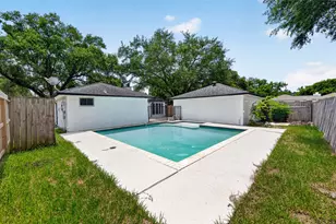 16303 Townes Rd, Friendswood, TX 77546 - Photo 44