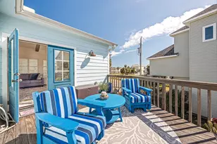 4006 Elissa Ct, Galveston, TX 77554 - Photo 16