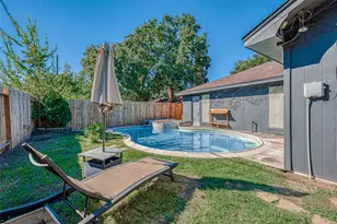 1322 Heights Dr, Katy, TX 77493 - Photo 2