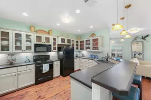 13027 Buccaneer Parkway Pkwy, Freeport, TX 77541 - Photo 6