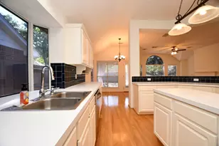 1215 Wood Haven Ct, Sugar Land, TX 77479 - Photo 32
