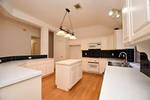 1215 Wood Haven Ct, Sugar Land, TX 77479 - Photo 34