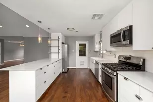 12307 Nova Ct, Houston, TX 77077 - Photo 8