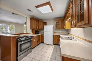 10705 Fairview Dr, Conroe, TX 77385 - Photo 14