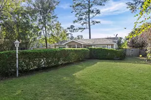 10705 Fairview Dr, Conroe, TX 77385 - Photo 2